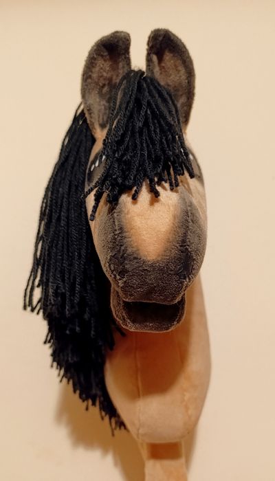 Hobby horse A4, izabelowaty, nowy