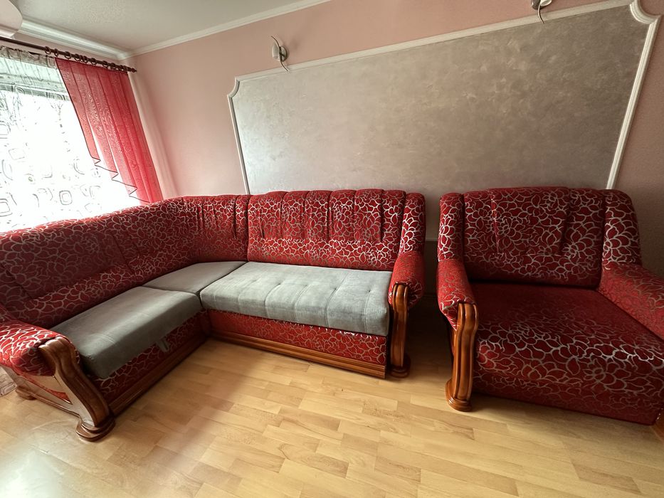 Мякий кутор  з кріслом