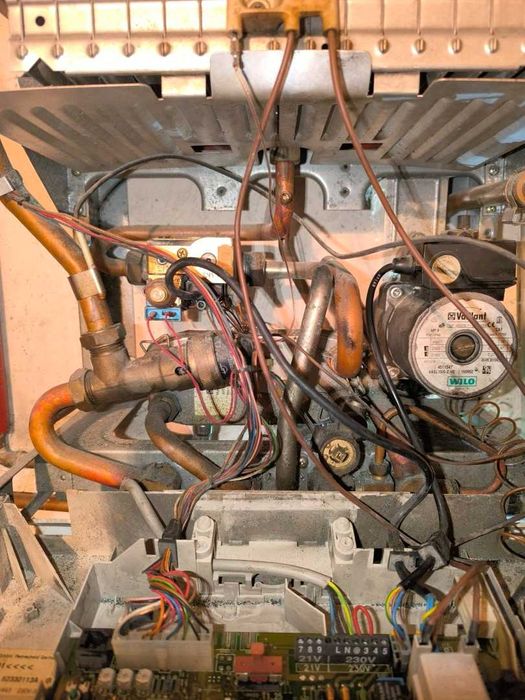 piec kocioł gazowy dwufunkcyjny VAILLANT B11BS uszkodzony