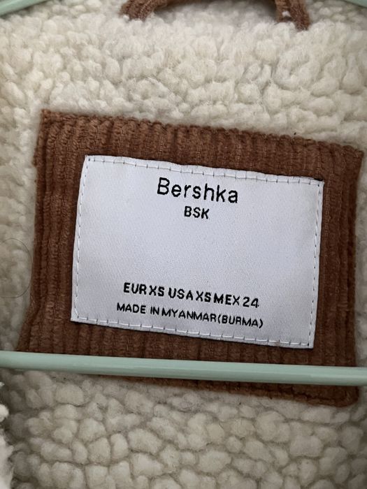 sztruksowa kurtka z kożuszkiem bershka