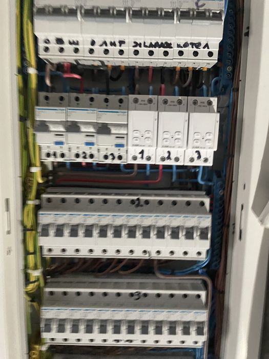 Услуги электрика !заміна проводки електро монтаж