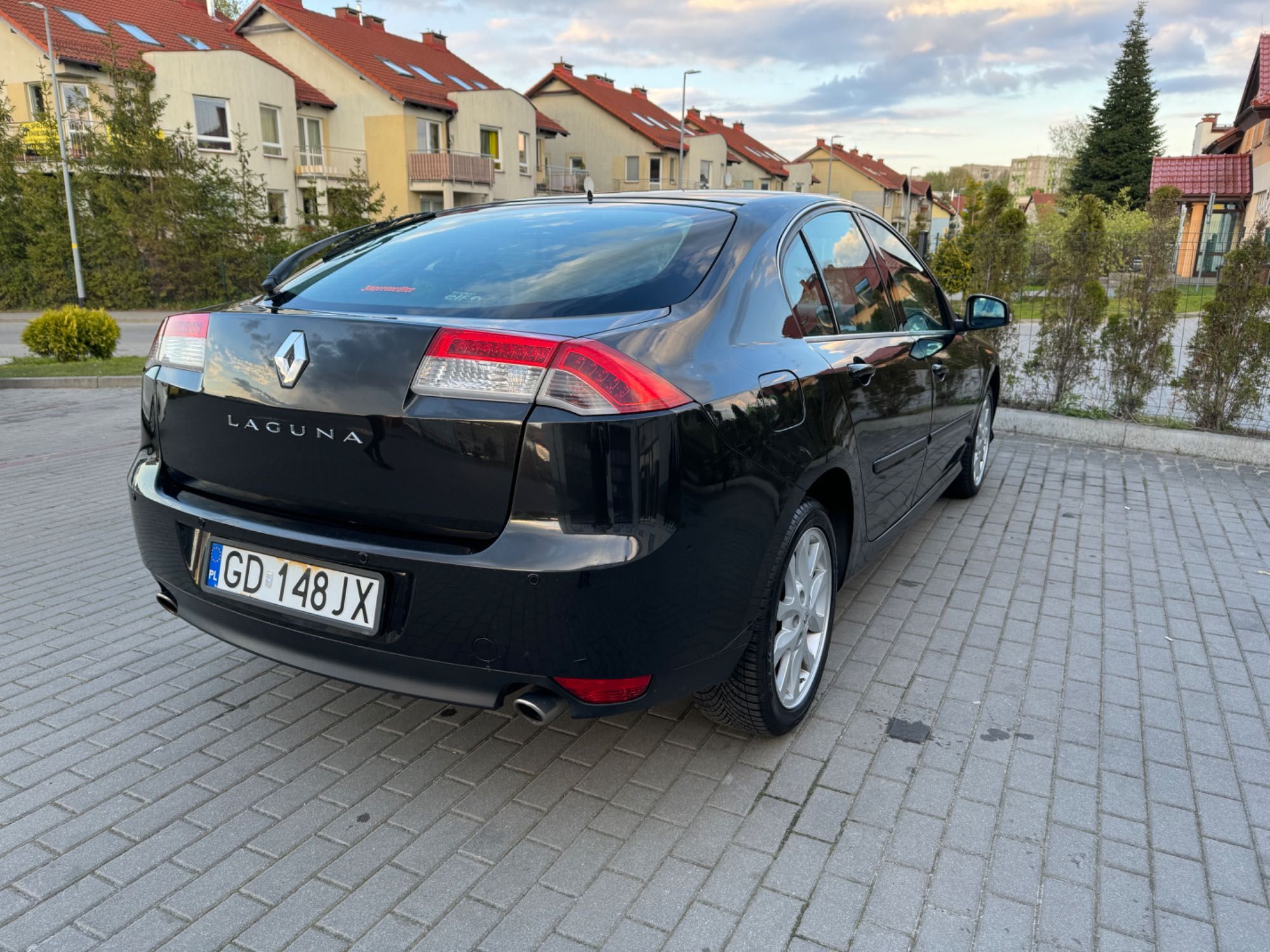 Renault Laguna 3 2,0 DCi 193KM