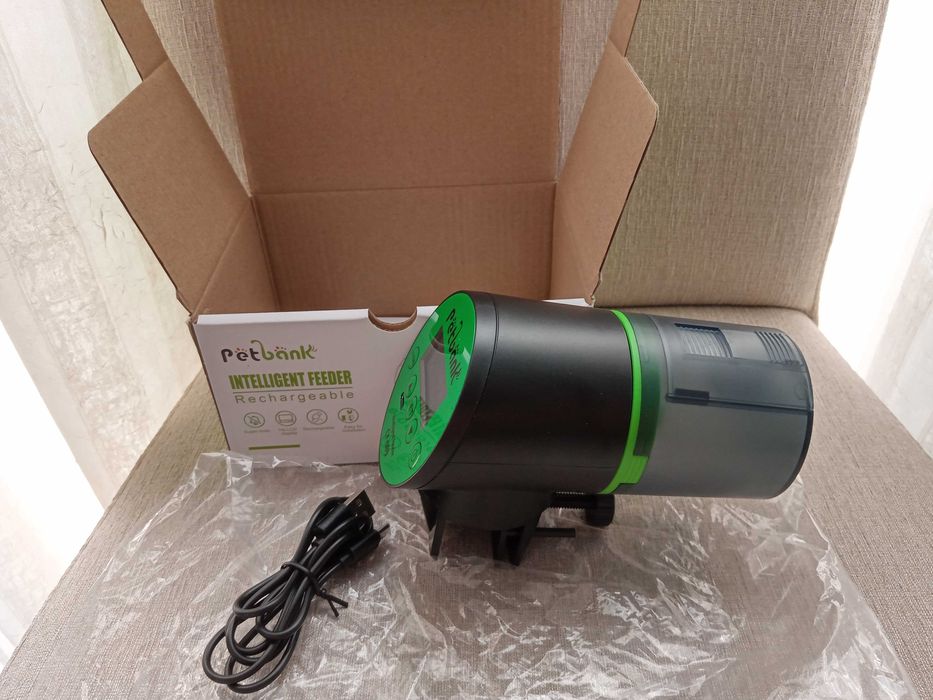 Dispensador alimentos para aquários