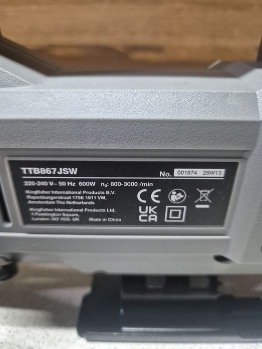 Titan Wyrzynarka 600W F66