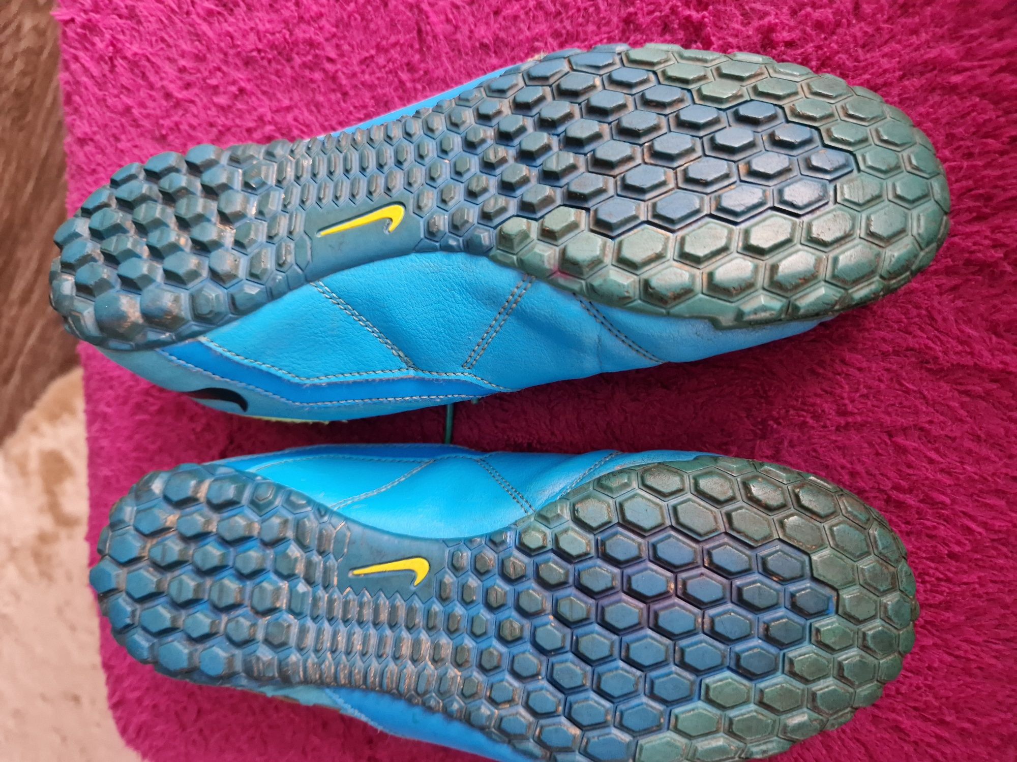 Buty piłkarskie NIKE turfy/orlik, rozmiar 37,5