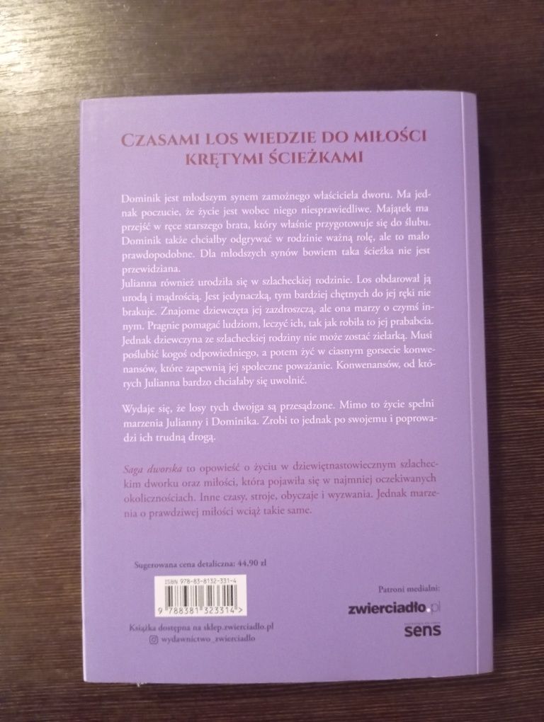 "Zapach bzów. Saga dworska"