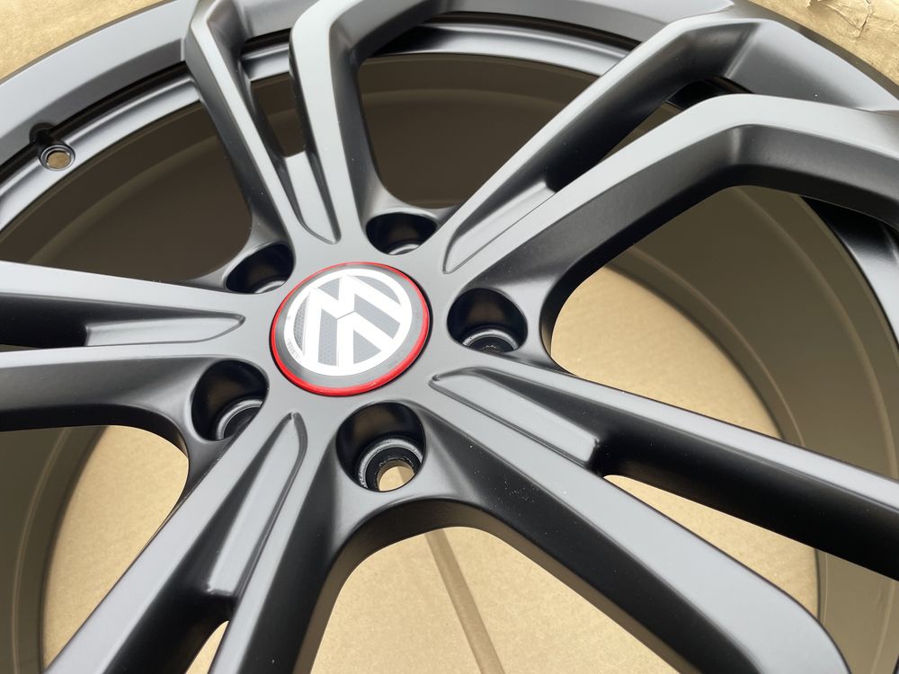 Felgi Vw Golf GTI TCR 19 cali reifnitz 5x112 performance idealne