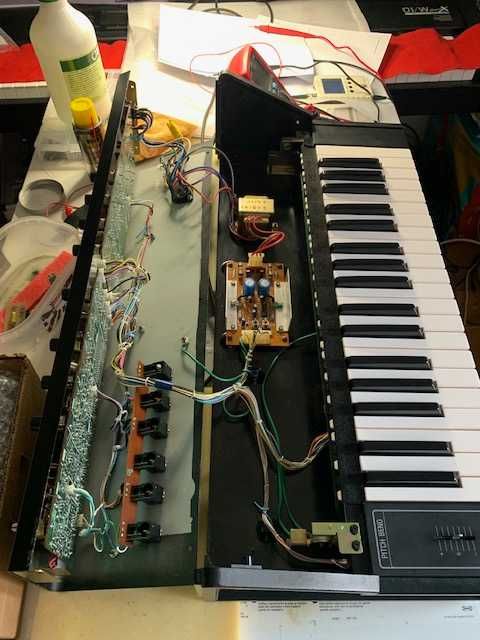 Reparação/revisão/restauro sintetizadores Korg,Yamaha e Roland 70s 80s
