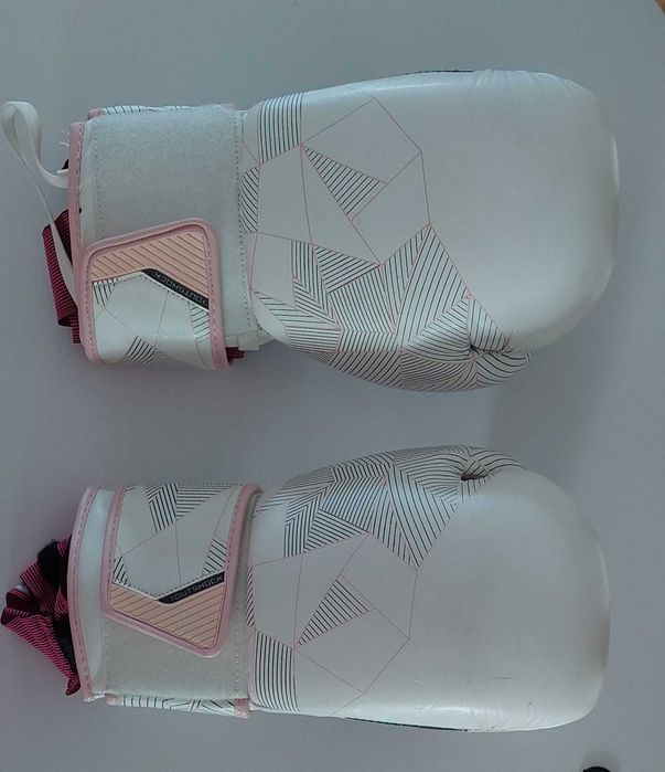 Luva de treino de boxe com espuma ergonómica