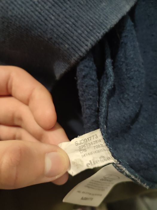 Кофта ellesse.  .