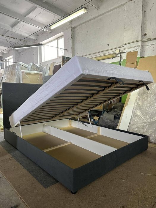 Диван кровать с матрасом и коробом для белья