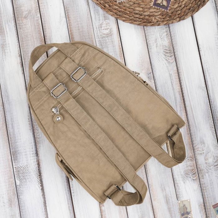 Modny plecaczek damski w kolorze jasnego brązu SP-10-LB