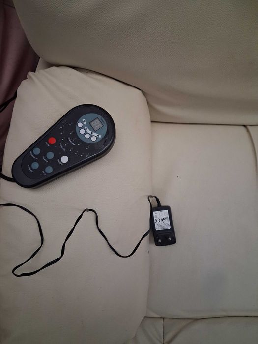 Cadeirão articulado elétrico