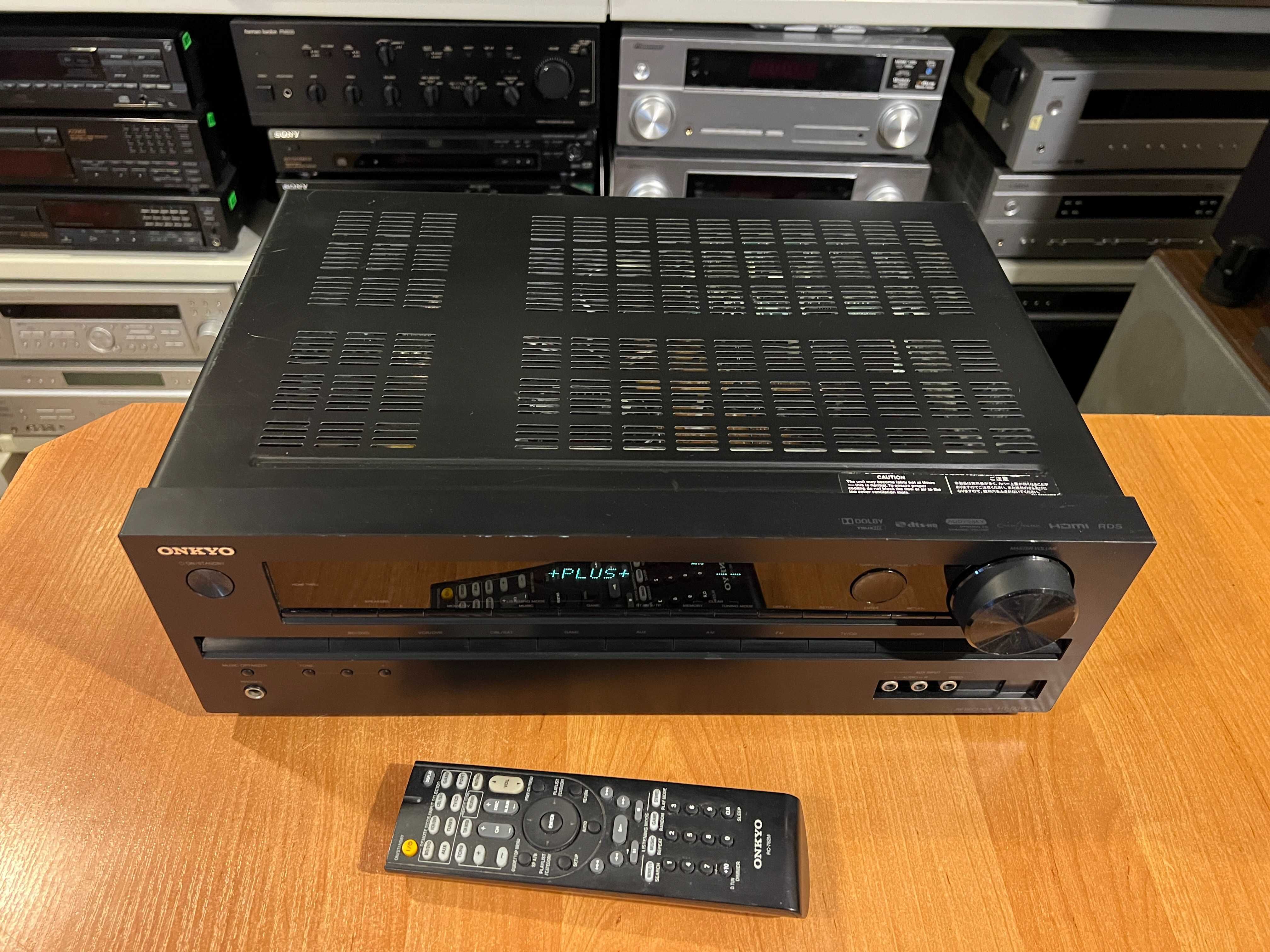 Amplituner Onkyo HT-R390 Audio Room