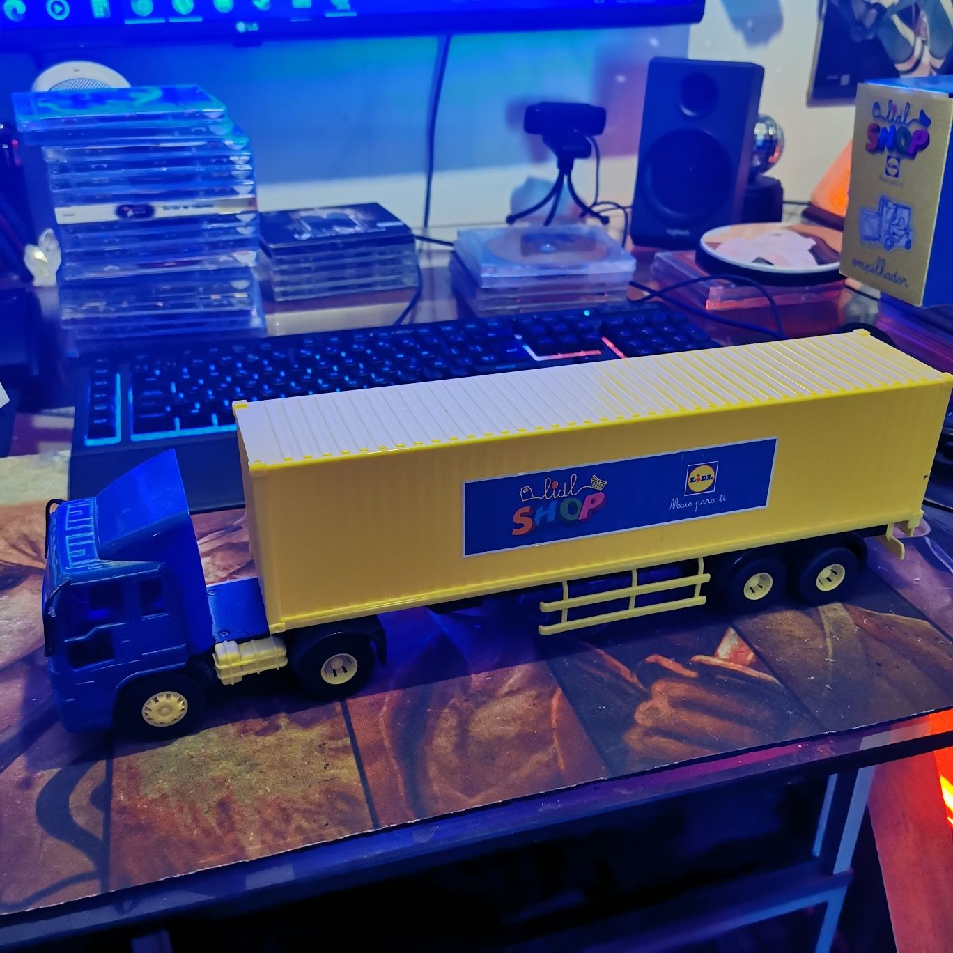 Camião Lidl e miniaturas