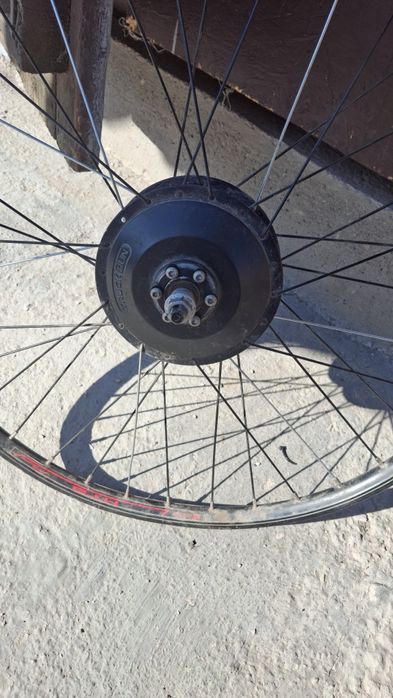 Продам мотор колесо