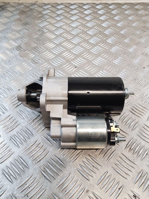 Rozrusznik Audi A4 B5 1.6B 99R-
