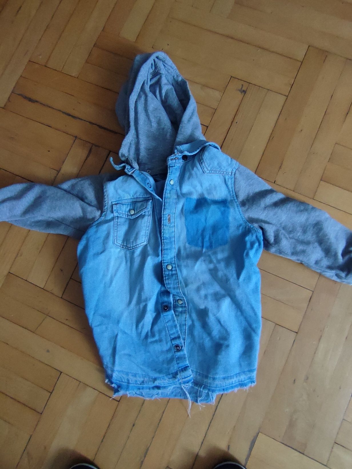 Bluza koszulka z kapturem h&m dla chłopca rozmiar 110