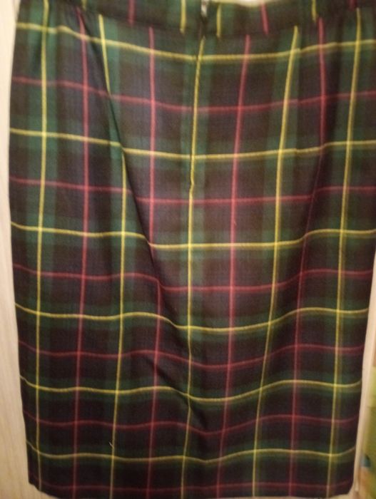 Piękna spódnica damska w krateczkę