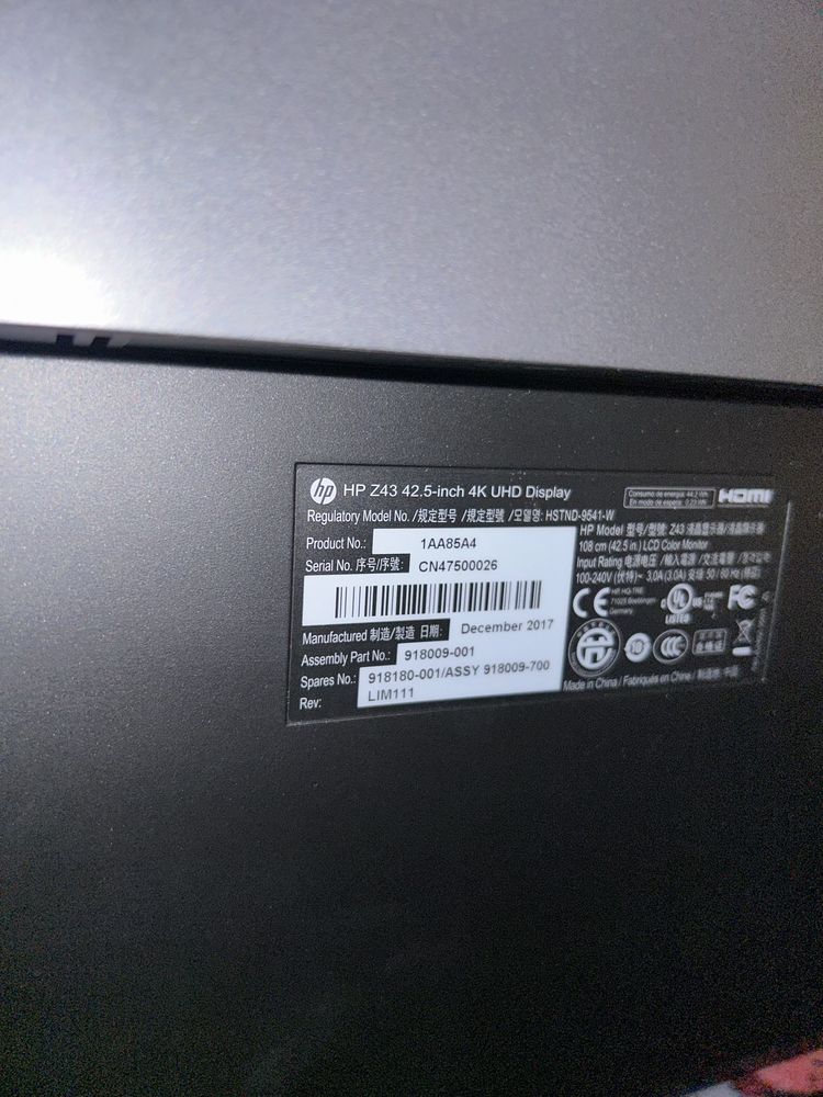 Monitor 4K UHD HP Z43 o przekatnej ekranu 42,5" NOWY NIEUZYWANY!