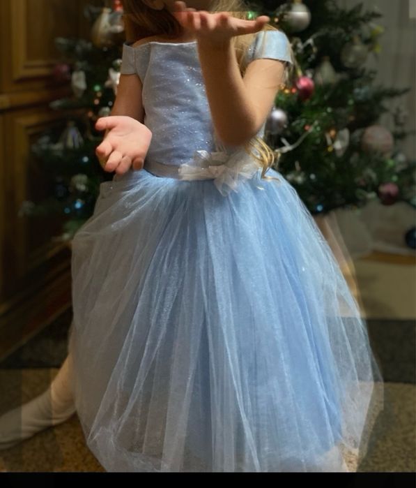 Плаття дитяче блакитне святкове