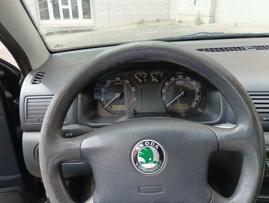 Carro para peças em boas condições