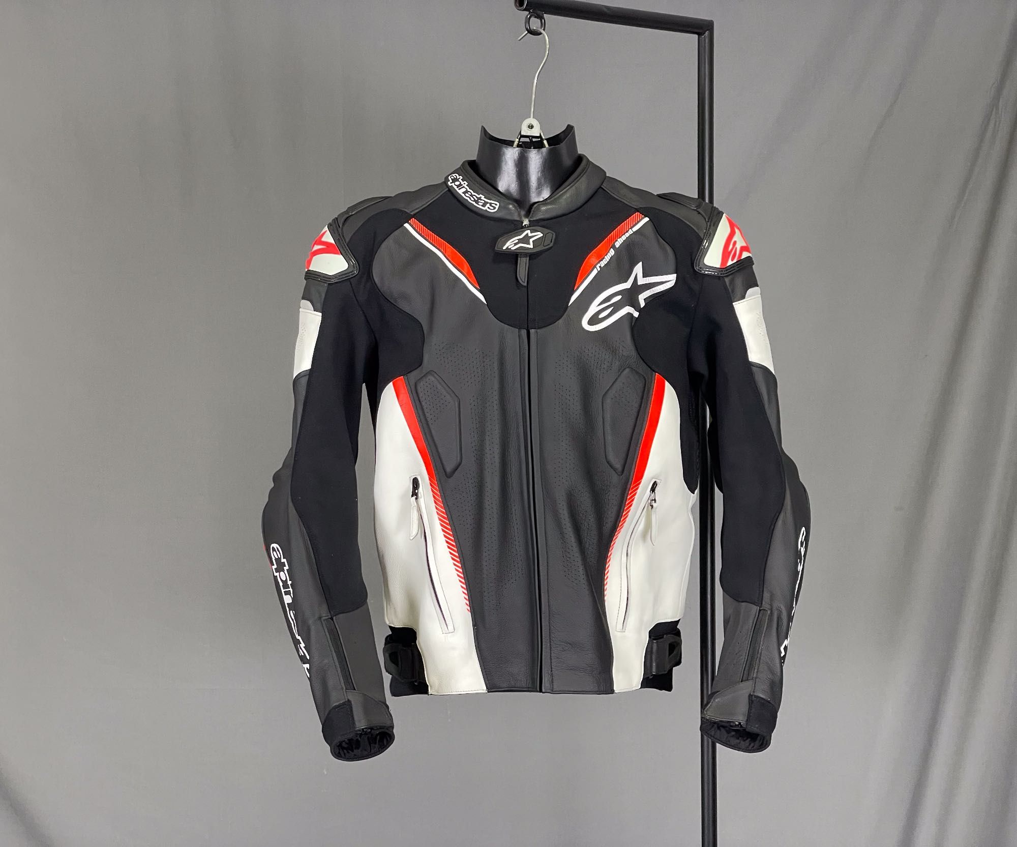 Мотокуртка Alpinestars, Dainese, Macna ATEM V 3