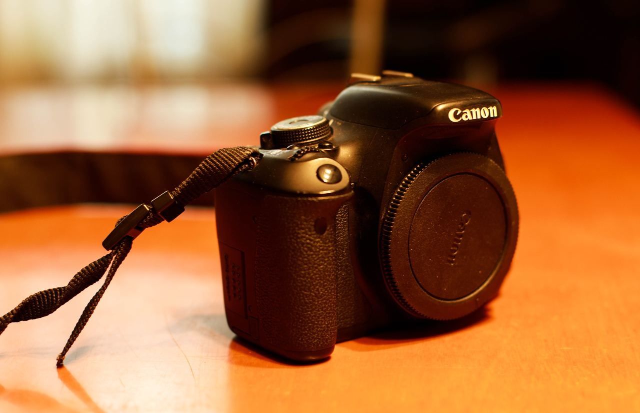 Продам Canon 600D