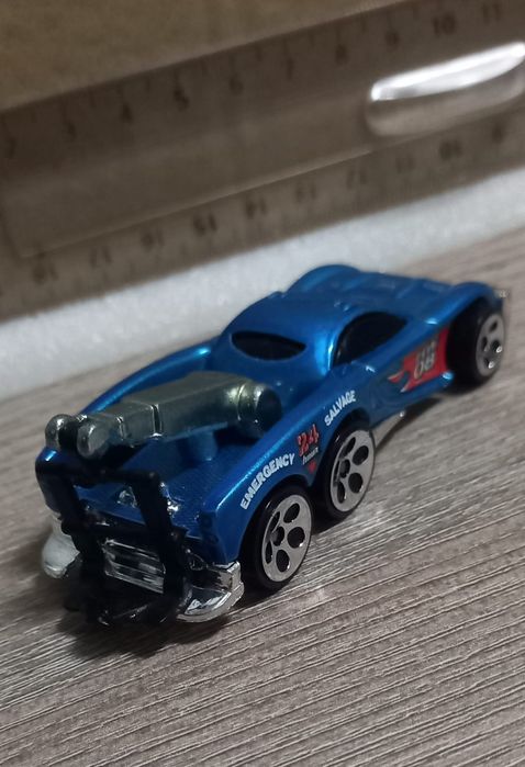 Tow jam hot wheels