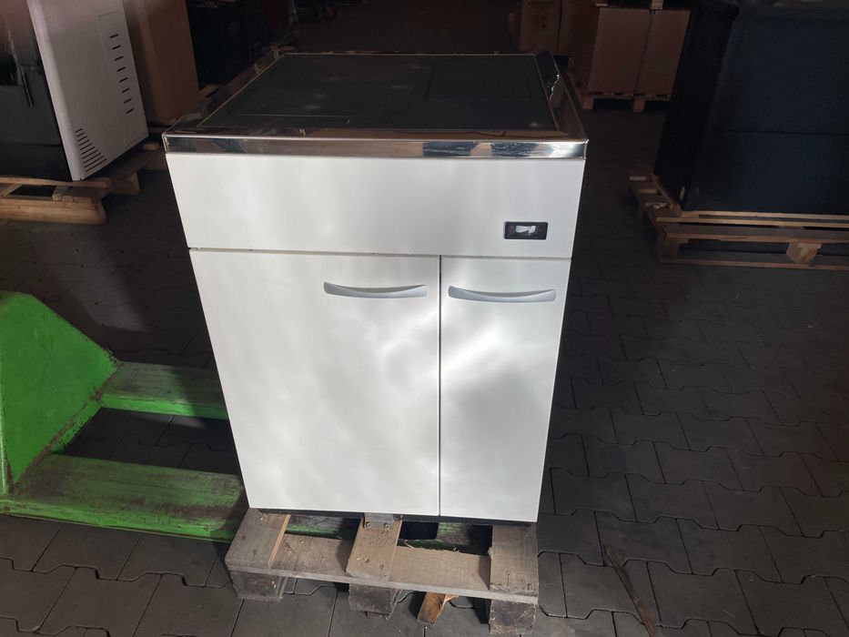 Kuchnia węglowa piec kominek z płaszczem wodnym MEGAL 20 kW II Gatunek