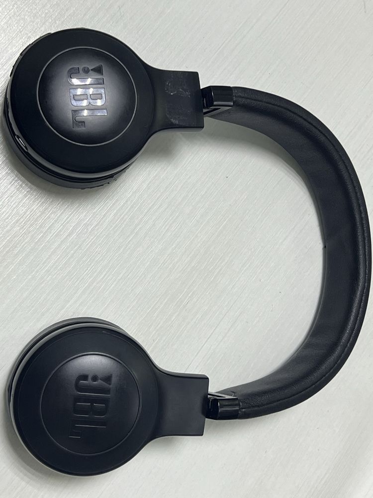 Бездротові навушники з мікрофоном JBL C45BT