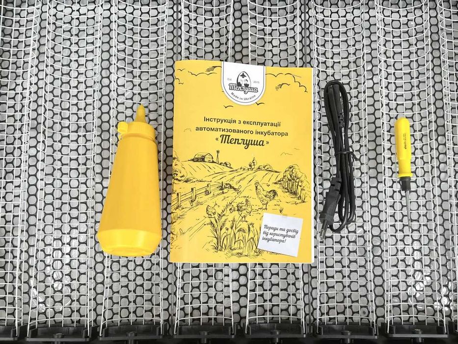 Инкубатор автоматический Теплуша Люкс 72 ТАВ Тэновый с Влагомером