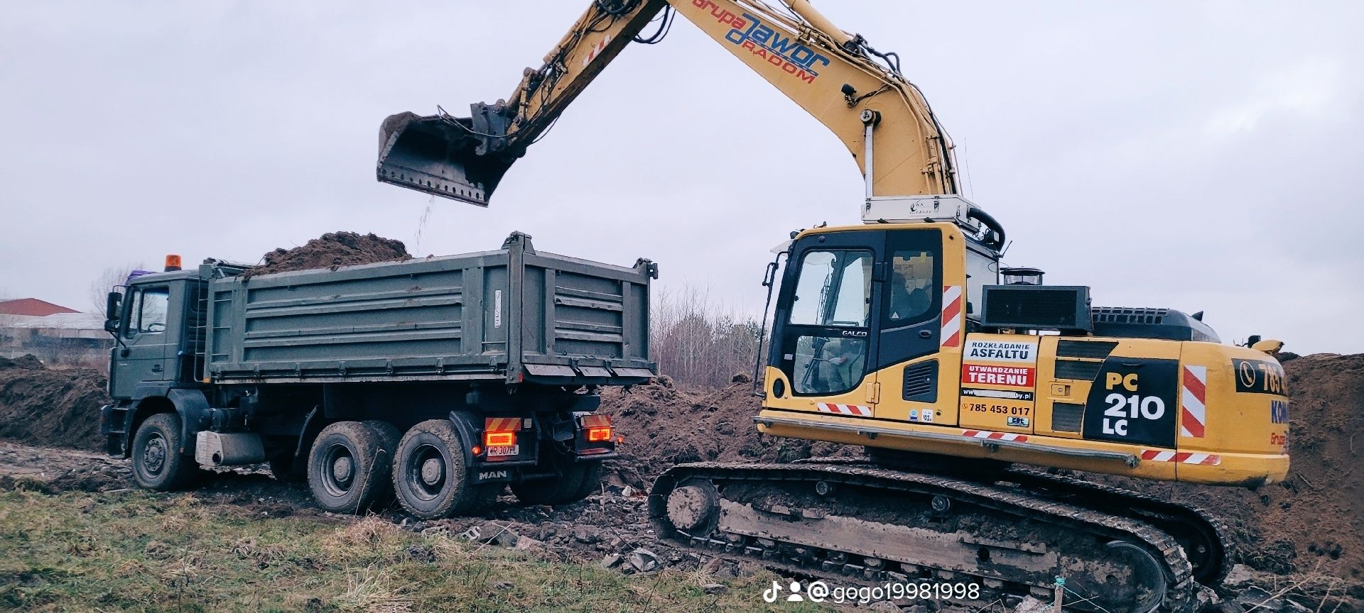 Koparka Wywrotka usługi wywóz gruzu  gliny sprzątanie terenu rozbiórki