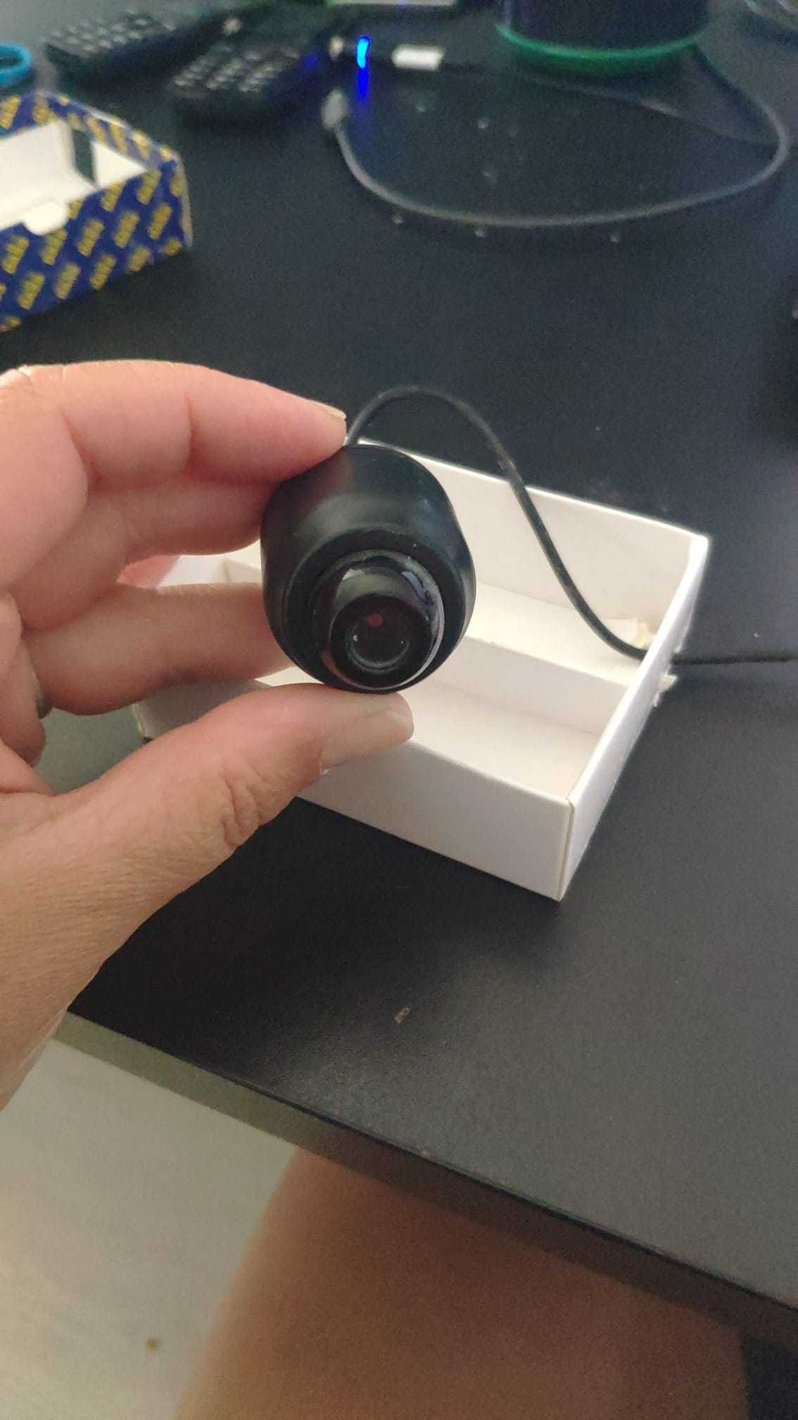 Micro câmara discreta