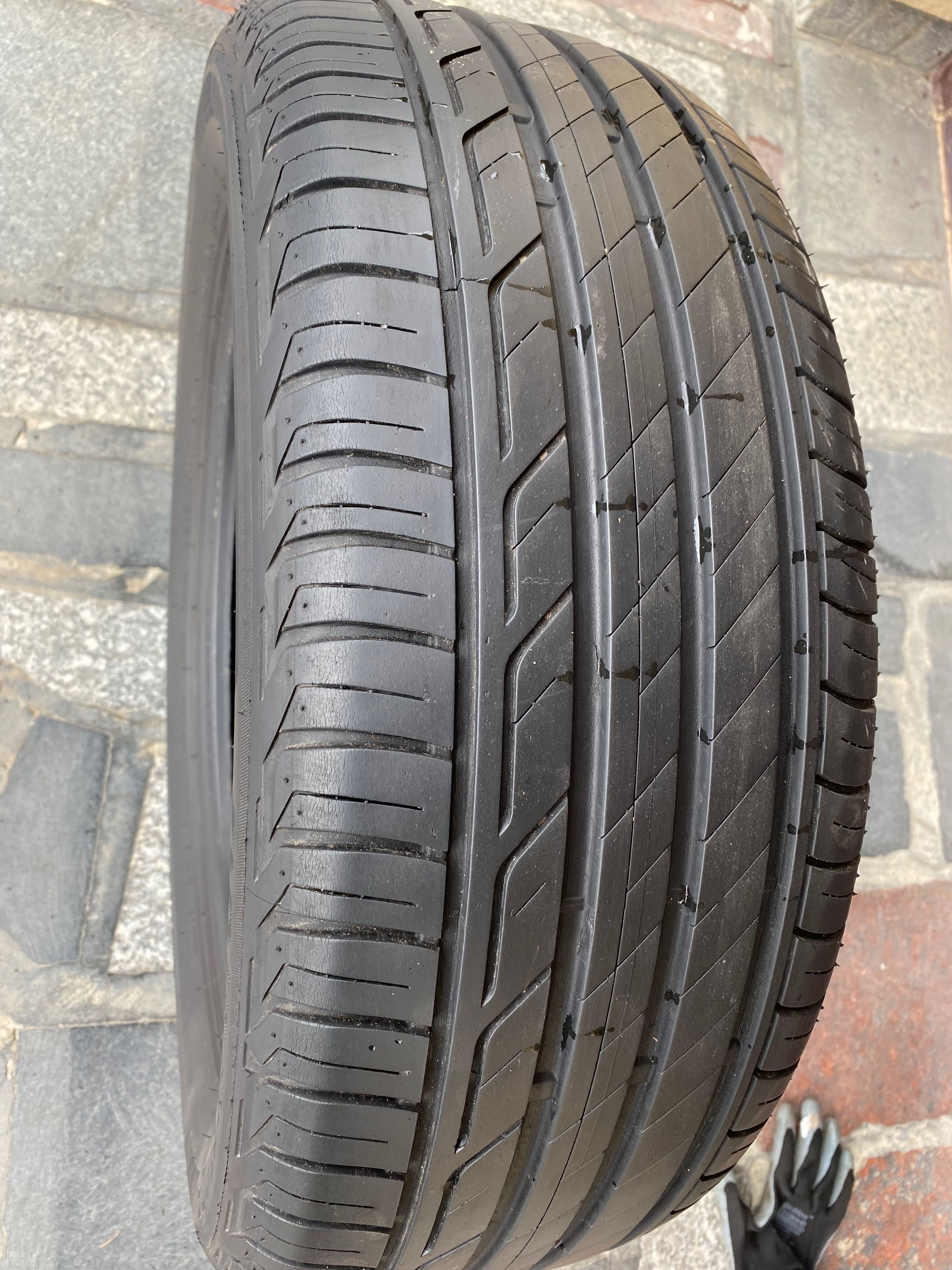 2szt 215/55/17 94V Bridgestone Turanza z 2019 roku