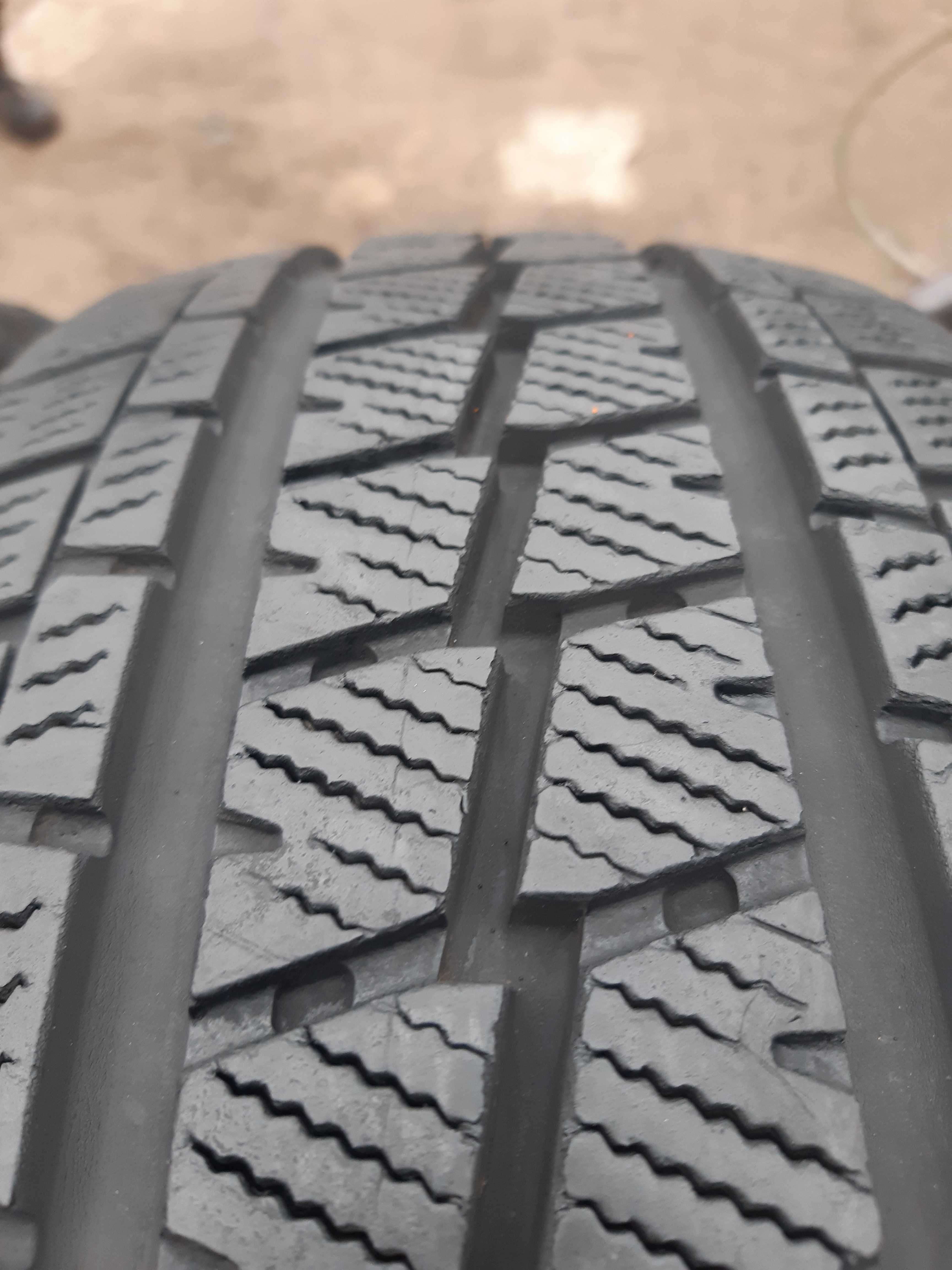 Opony caloroczne 215.65.16 c Bus Falken