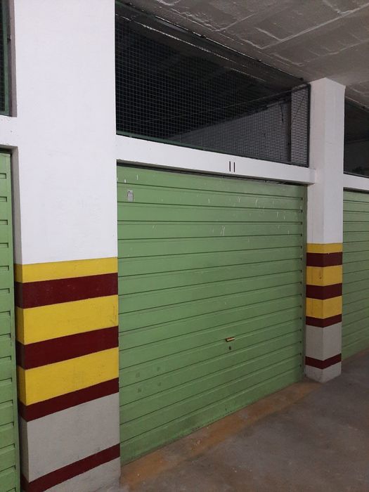 Garagem Fechada (Box ) 20 m2 - Na Quintã - Guimarães Centro