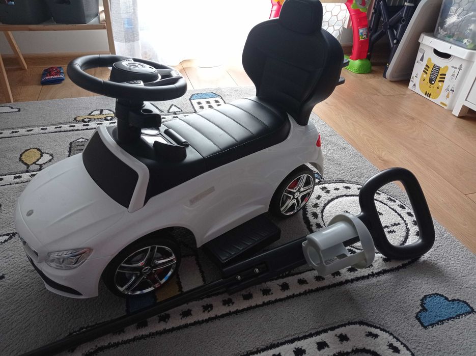 Samochód Mercedes – jeździk