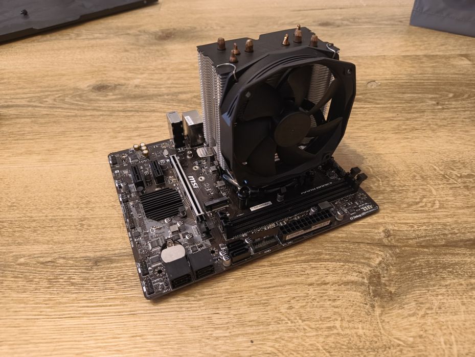Procesor intel core i5-9400f z płytą główną i chłodzeniem