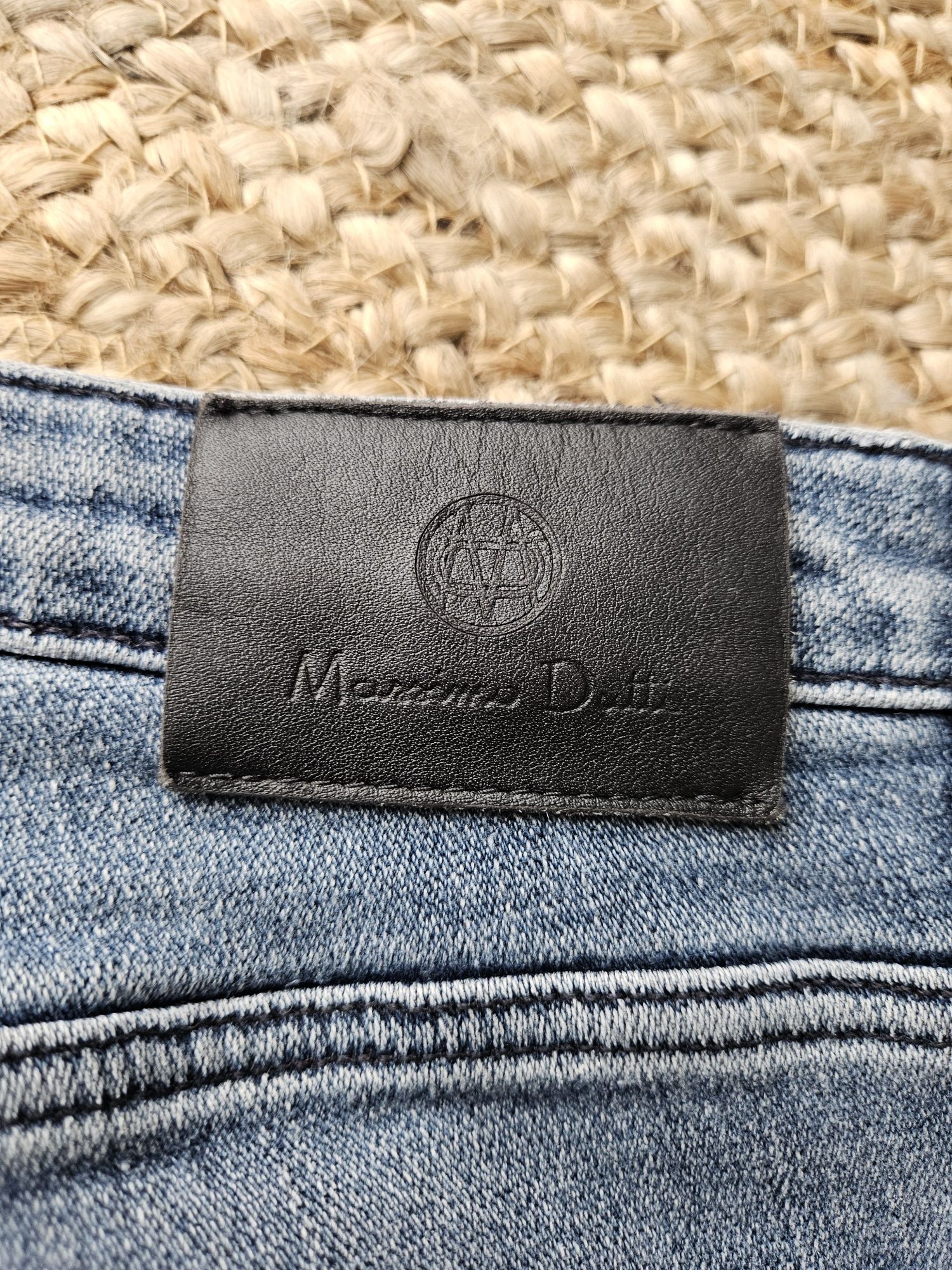 Massimo Dutti – jasne jeansy damskie  slim fit z bawełny, rozmiar S