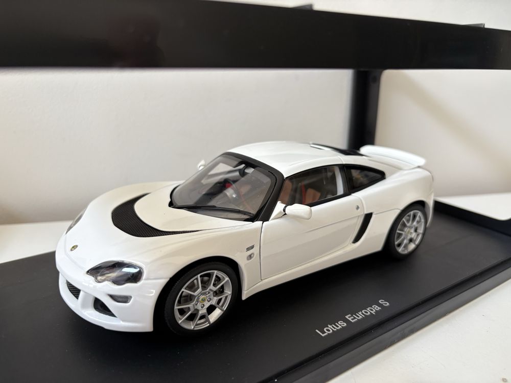 Model Lotus Europa S 1:18 AutoArt (kyosho minichamps)