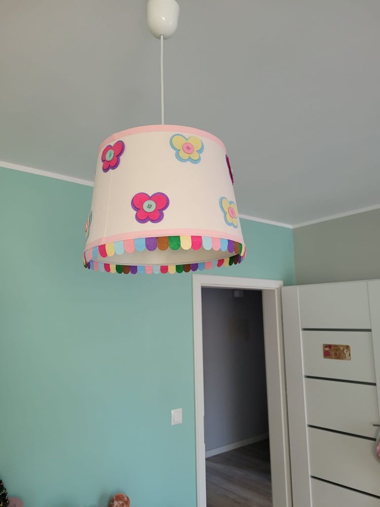 Lampa, żyrandol do pokoju dziecięcego