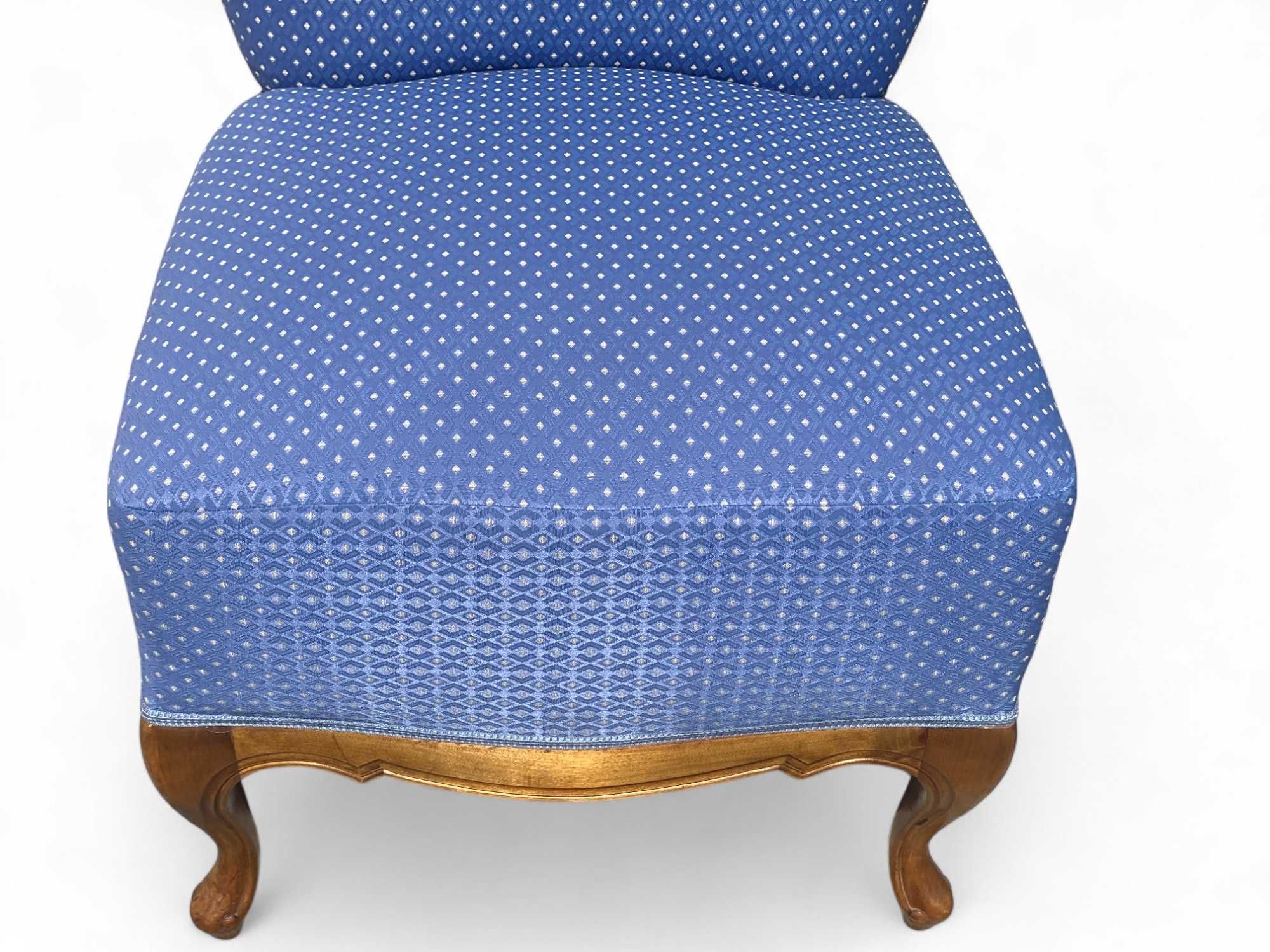 Para eleganckich foteli koktajlowych w stylu ludwikowskim, orzech