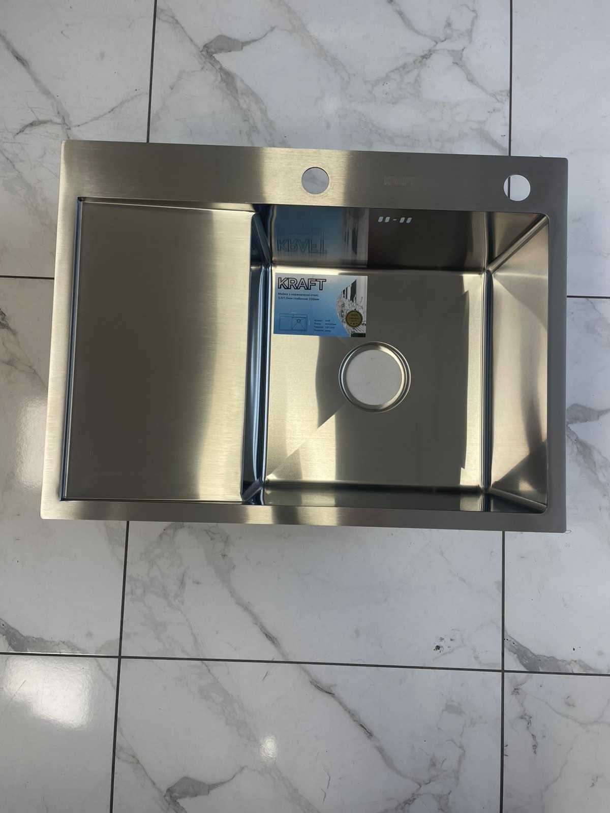 Мийка кухонна Kraft 6548 см та змішувач з фільтром води VENTA BK823AB