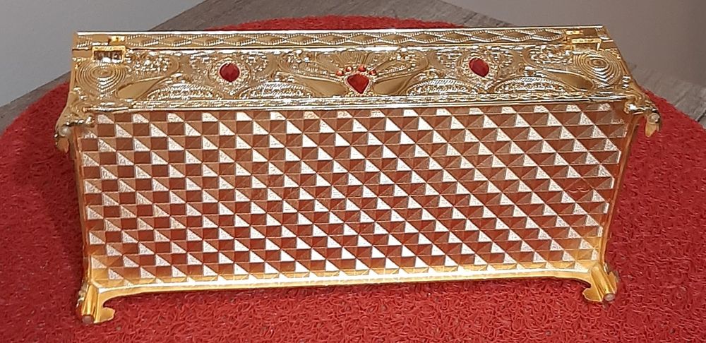 Duza skrzynia skarbów