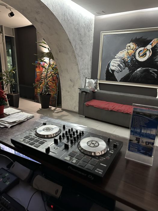 Здається площа під фотостудію / арт-простір у центрі Запоріжжя