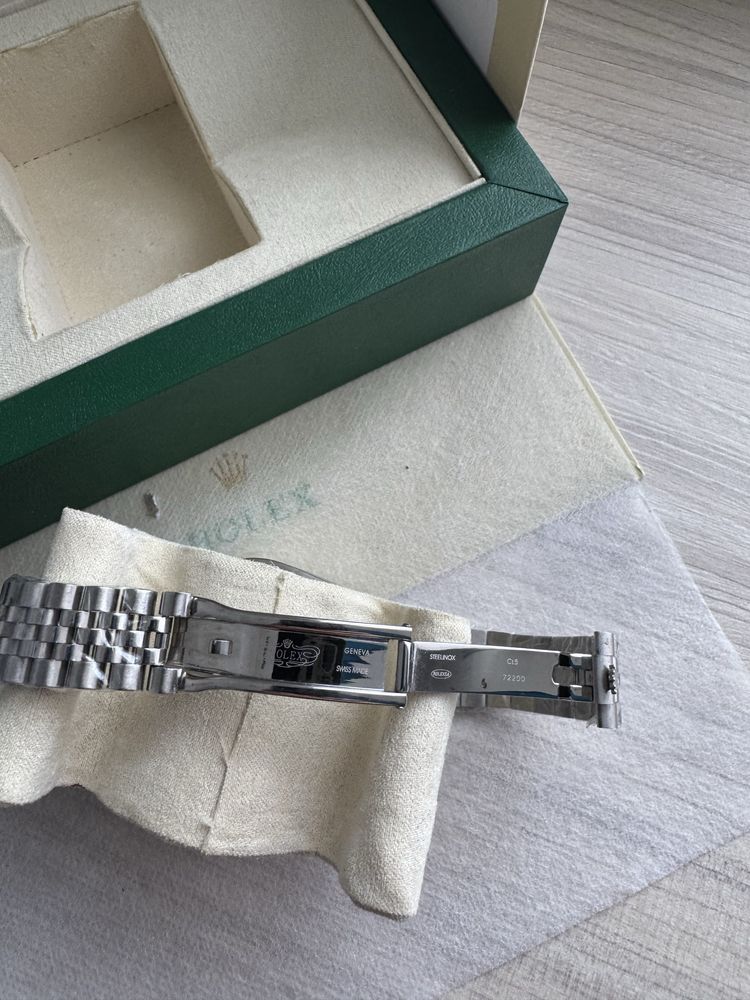 Часы Rolex Datejust Diamond