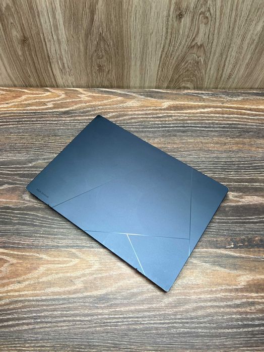 Компактний ноутбук Asus ZenBook 14" 2.8K OLED| i5-1240P|-8GB|SSD-512GB