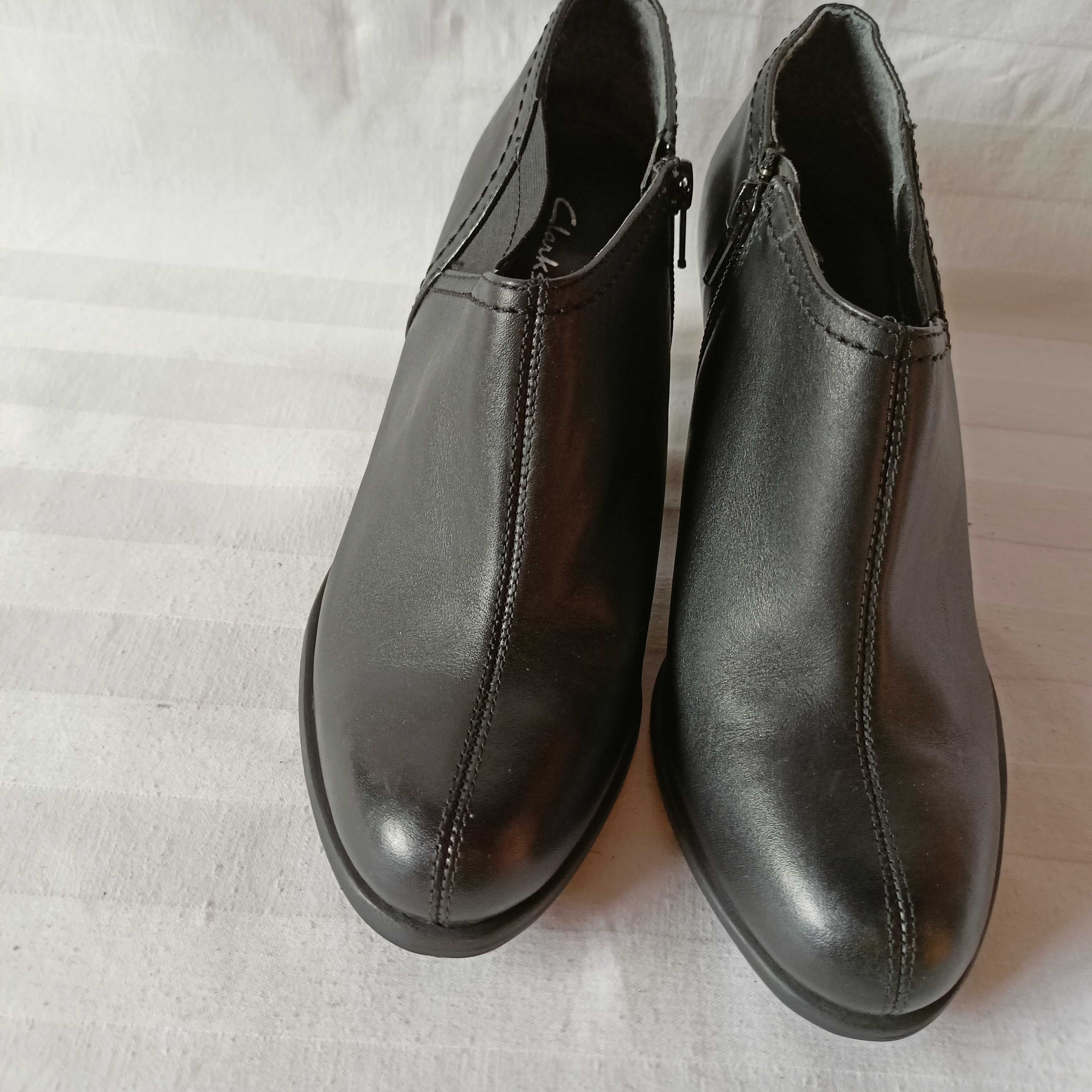 Clarks roz. 38,5 cm/5D/ - dł. wkł.24,5 cm- skóra- stan bdb