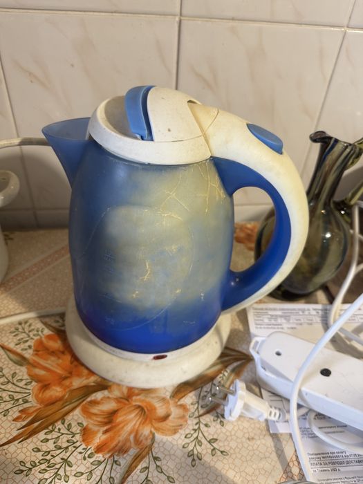 Продам  чайник в робочому стані